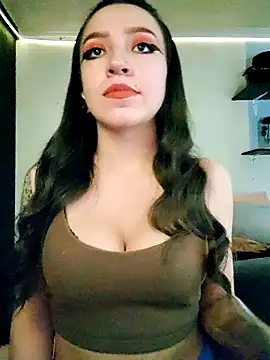 Snapshot of Paudelatorre chatting on February 21, 2026, 12:45 am Paudelatorre online show from February 21, 2026, 12:45 am