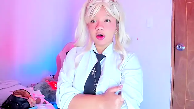 Emily Coper18 online show from March 28, 2026, 2:18 pm