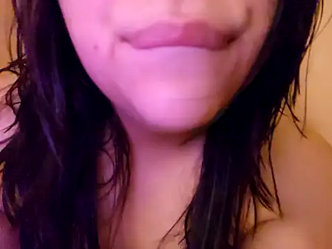 Snapshot of Blanquitaaa chatting on December 4, 2024, 8:17 am Blanquitaaa online show from December 4, 2024, 8:17 am