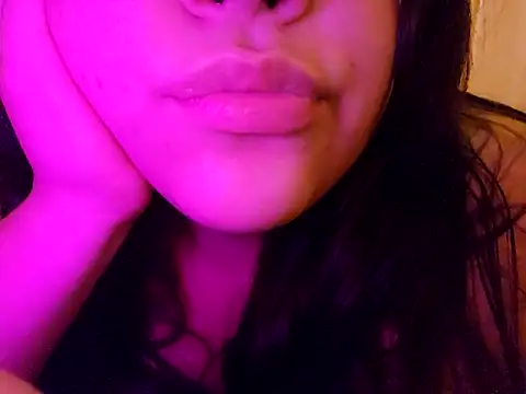 Snapshot of Blanquitaaa chatting on February 19, 2025, 4:44 am Blanquitaaa online show from February 19, 2025, 4:44 am