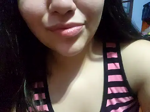 Snapshot of Blanquitaaa chatting on February 15, 2026, 8:57 am Blanquitaaa online show from February 15, 2026, 8:57 am