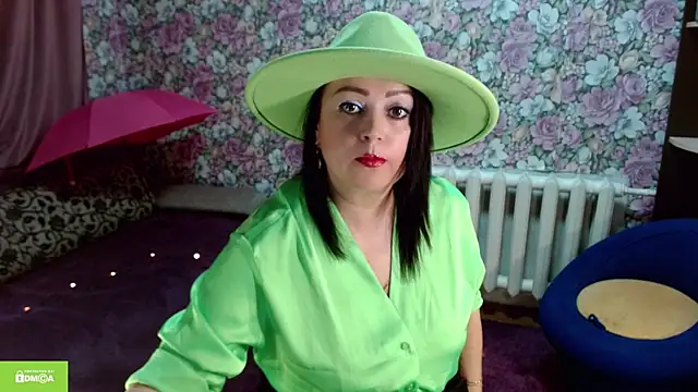 Julia-ru online show from November 13, 2025, 8:02 pm