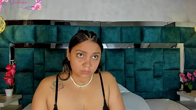 Snapshot of Abril_Gomez06 chatting on May 14, 2026, 7:33 pm Abril Gomez06 online show from May 14, 2026, 7:33 pm