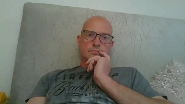 Snapshot of mrtickle0025 chatting on April 22, 2026, 7:37 am mrtickle0025 online show from April 22, 2026, 7:37 am