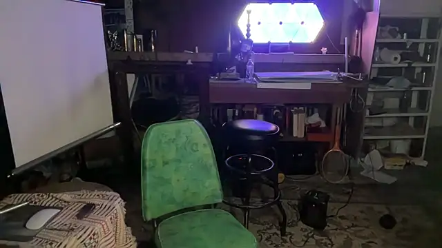 CowboyZuhly online show from April 19, 2026, 8:26 am