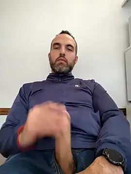 Snapshot of leon3875 chatting on September 22, 2025, 3:29 pm leon3875 online show from September 22, 2025, 3:29 pm