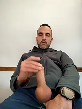 Snapshot of leon3875 chatting on November 21, 2025, 3:22 pm leon3875 online show from November 21, 2025, 3:22 pm