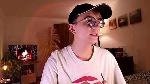 Mr evan1 online show from October 22, 2025, 3:00 pm