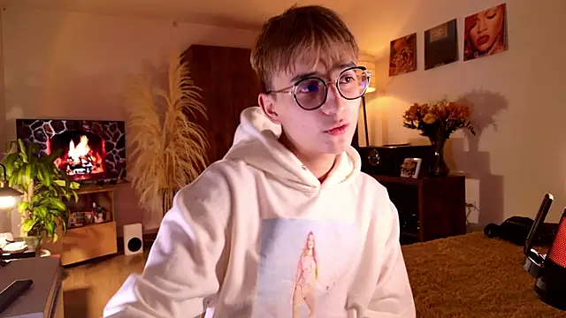 Mr evan1 online show from September 16, 2025, 4:19 pm