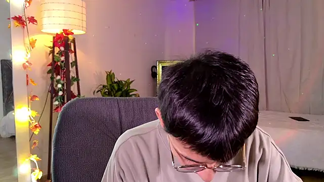 Mr evan1 online show from March 3, 2025, 2:39 pm