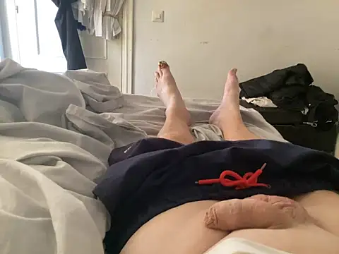 Snapshot of Bossinmidd12 chatting on November 9, 2025, 8:18 am Bossinmidd12 online show from November 9, 2025, 8:18 am