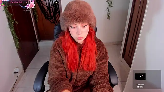 Snapshot of Violetaarey chatting on October 14, 2025, 9:36 pm Violetaarey online show from October 14, 2025, 9:36 pm