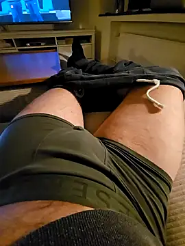 Snapshot of BigPassion89 chatting on February 21, 2025, 7:32 pm BigPassion89 online show from February 21, 2025, 7:32 pm