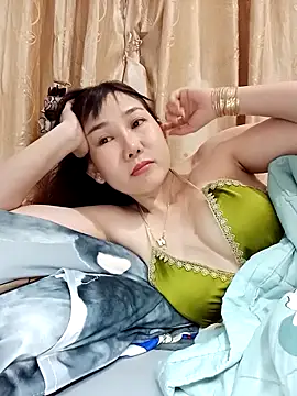 Ana love2000 online show from September 13, 2025, 3:23 pm