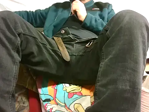 Snapshot of Giulio35_Pika chatting on December 14, 2025, 8:09 am Giulio35 Pika online show from December 14, 2025, 8:09 am