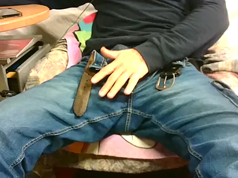 Snapshot of Giulio35_Pika chatting on November 22, 2025, 6:45 am Giulio35 Pika online show from November 22, 2025, 6:45 am