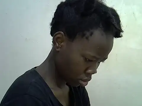 Snapshot of hey_its_andreana chatting on October 31, 2025, 12:40 am hey its andreana online show from October 31, 2025, 12:40 am