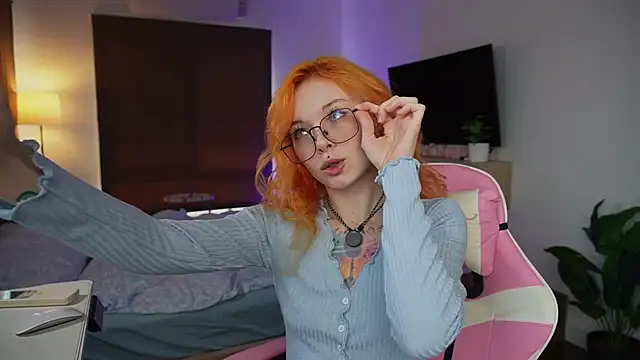 Snapshot of juicyshow_ chatting on September 13, 2025, 2:44 am juicyshow  online show from September 13, 2025, 2:44 am