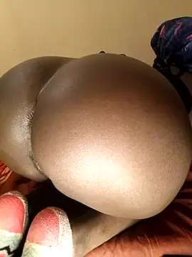 Snapshot of Misskhalifa_ chatting on November 30, 2025, 12:11 am Misskhalifa online show from November 30, 2025, 12:11 am