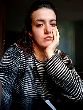 LadyMinnie online show from November 4, 2025, 9:57 am