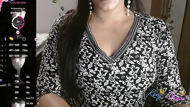 Snapshot of Annu-Darling chatting on December 14, 2025, 7:52 pm Annu-Darling online show from December 14, 2025, 7:52 pm