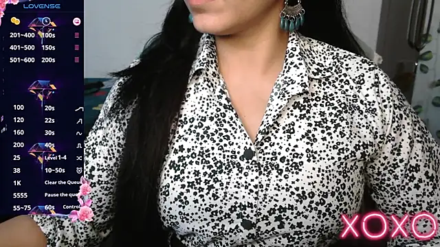 Snapshot of Annu-Darling chatting on November 21, 2025, 5:01 pm Annu-Darling online show from November 21, 2025, 5:01 pm