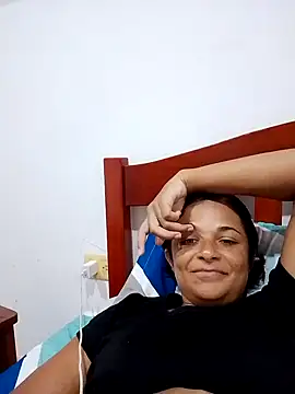 GiveLove1 online show from February 2, 2026, 3:44 pm