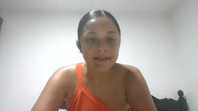 Snapshot of GiveLove1 chatting on November 1, 2025, 4:41 am GiveLove1 online show from November 1, 2025, 4:41 am