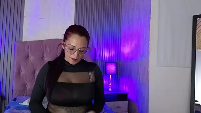 dayana mendoza69 online show from March 14, 2026, 8:48 pm