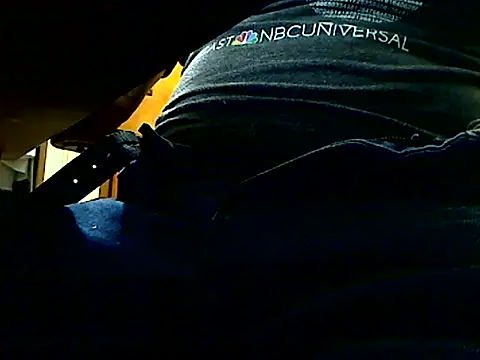 markluvskitty online show from November 10, 2025, 3:17 pm