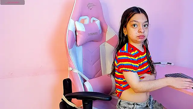 CharlotteMuller online show from November 1, 2025, 8:46 pm