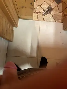 Edosxxl online show from April 28, 2026, 10:47 pm