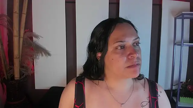 Biiancacox online show from November 22, 2025, 3:16 am