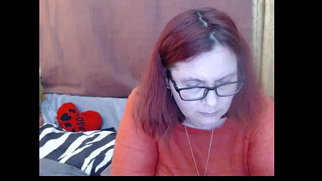 PlayfullMature online show from April 16, 2026, 8:37 am