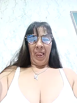 Snapshot of biancchi chatting on June 6, 2026, 11:04 am biancchi online show from June 6, 2026, 11:04 am