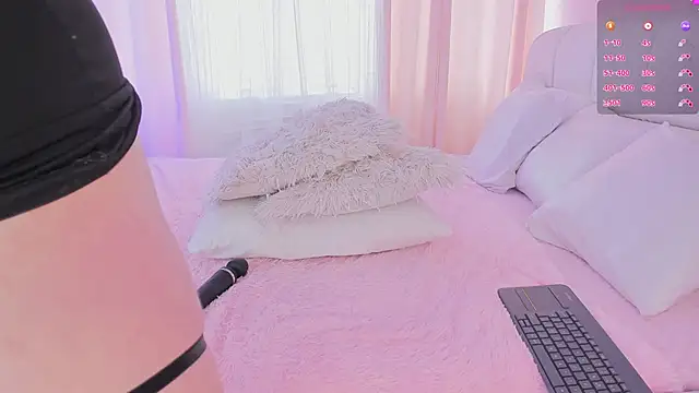 Snapshot of camila__joy chatting on March 11, 2025, 6:19 pm camila joy online show from March 11, 2025, 6:19 pm