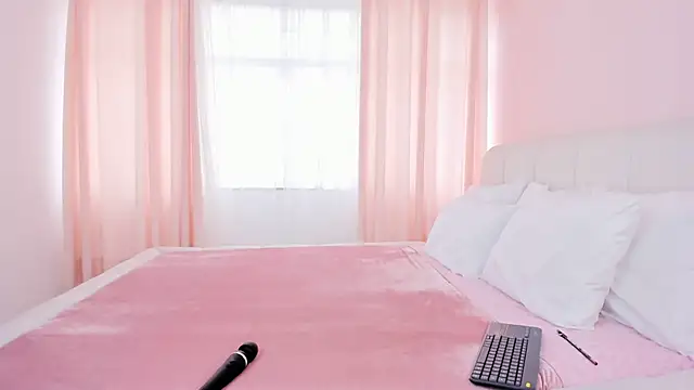 Snapshot of camila__joy chatting on December 10, 2024, 6:28 pm camila joy online show from December 10, 2024, 6:28 pm