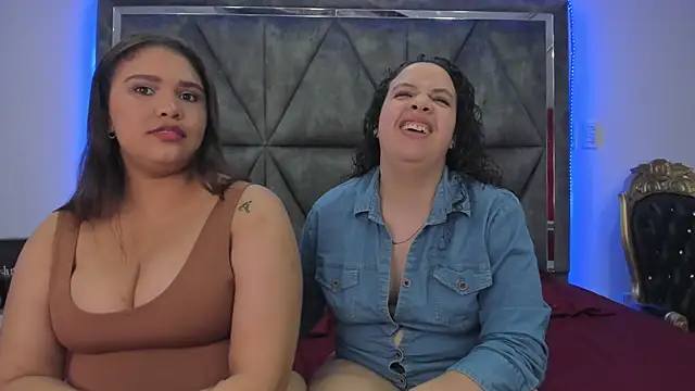 Danielaandximena online show from March 18, 2025, 2:18 am