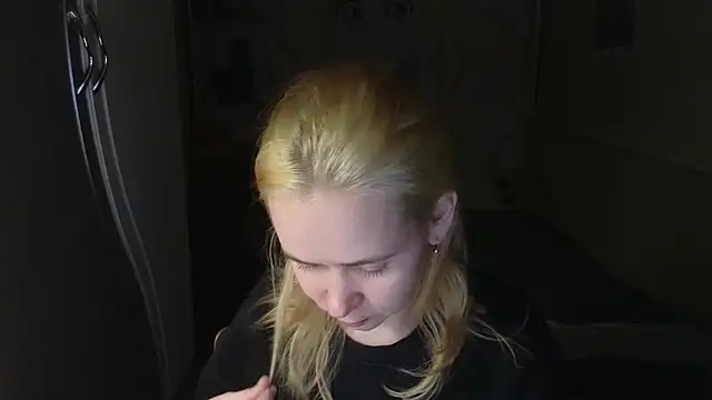 Snapshot of Riley_Roo chatting on January 11, 2026, 4:36 pm Riley Roo online show from January 11, 2026, 4:36 pm