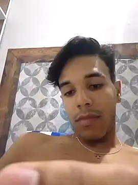 Snapshot of MATEO_SWEET chatting on March 16, 2025, 5:25 am MATEO SWEET online show from March 16, 2025, 5:25 am