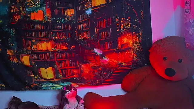 Snapshot of Elena-Rosse chatting on November 18, 2025, 1:10 am Elena-Rosse online show from November 18, 2025, 1:10 am