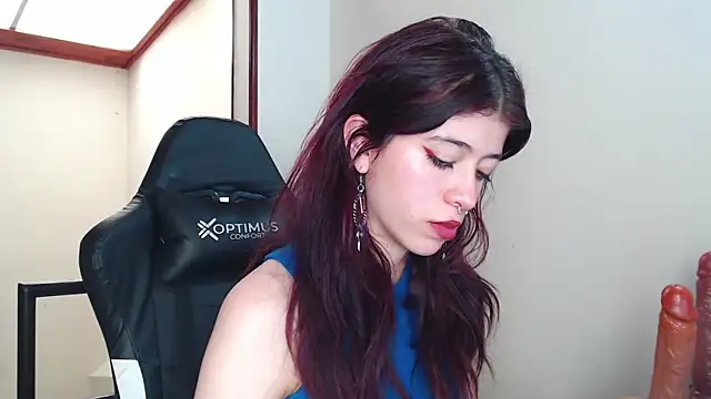 Snapshot of SuzzyyM chatting on January 30, 2025, 5:28 pm SuzzyyM online show from January 30, 2025, 5:28 pm