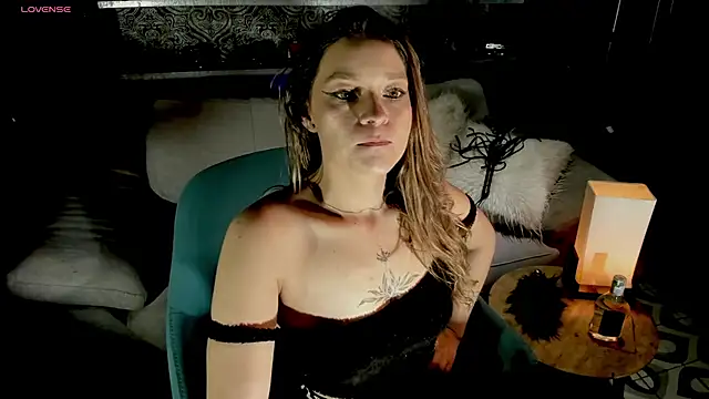 vanessabz online show from July 19, 2026, 2:09 am