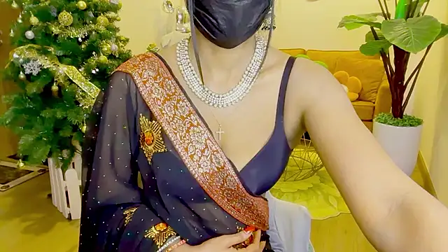 Snapshot of Monalisadon018 chatting on February 12, 2026, 6:46 am Monalisadon018 online show from February 12, 2026, 6:46 am