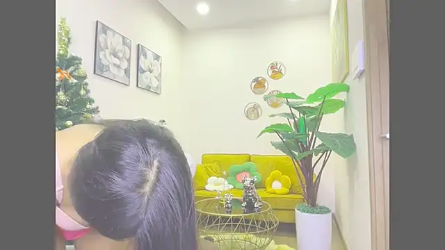 Snapshot of Monalisadon018 chatting on February 18, 2026, 6:15 pm Monalisadon018 online show from February 18, 2026, 6:15 pm