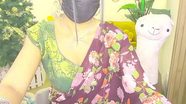 Snapshot of Monalisadon018 chatting on February 18, 2026, 6:11 am Monalisadon018 online show from February 18, 2026, 6:11 am