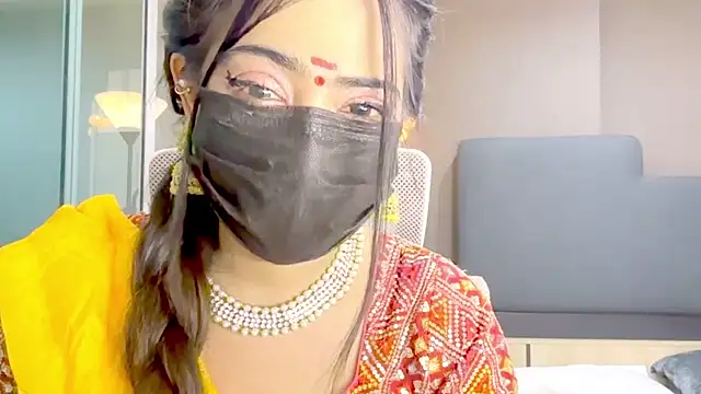 Monalisadon018 online show from January 16, 2026, 4:44 pm