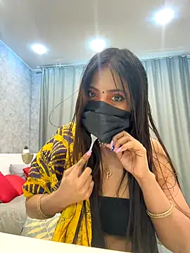 Snapshot of Monalisadon018 chatting on December 8, 2024, 9:35 am Monalisadon018 online show from December 8, 2024, 9:35 am