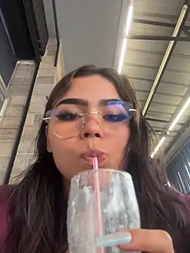 Chloemercury online show from November 27, 2025, 8:31 pm