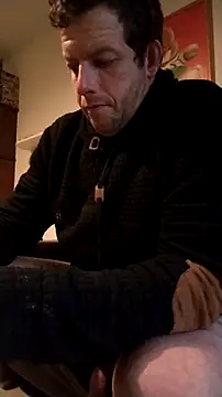 Knuffelstaaf123 online show from November 3, 2025, 3:59 pm